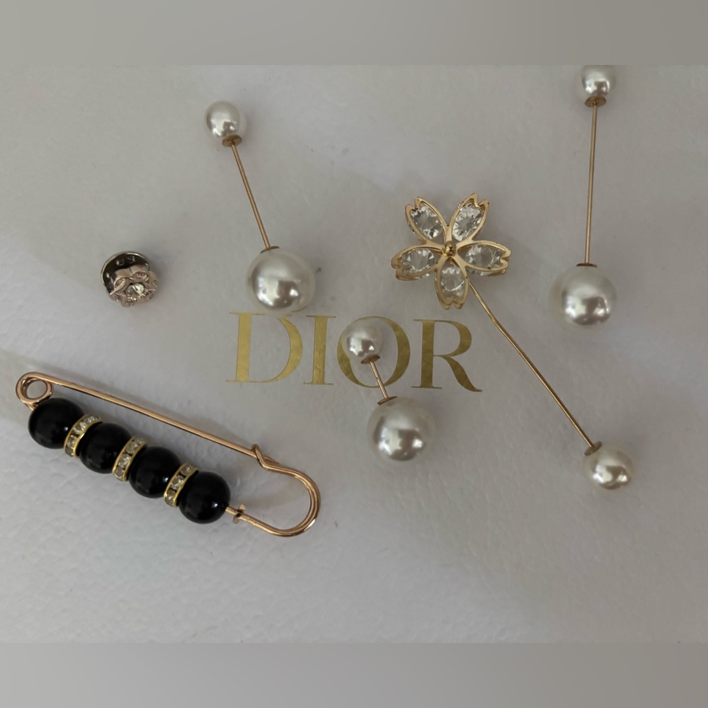 ✨NWOT Assortment Fashion Clothing / Hat Pins - Pack of 10✨